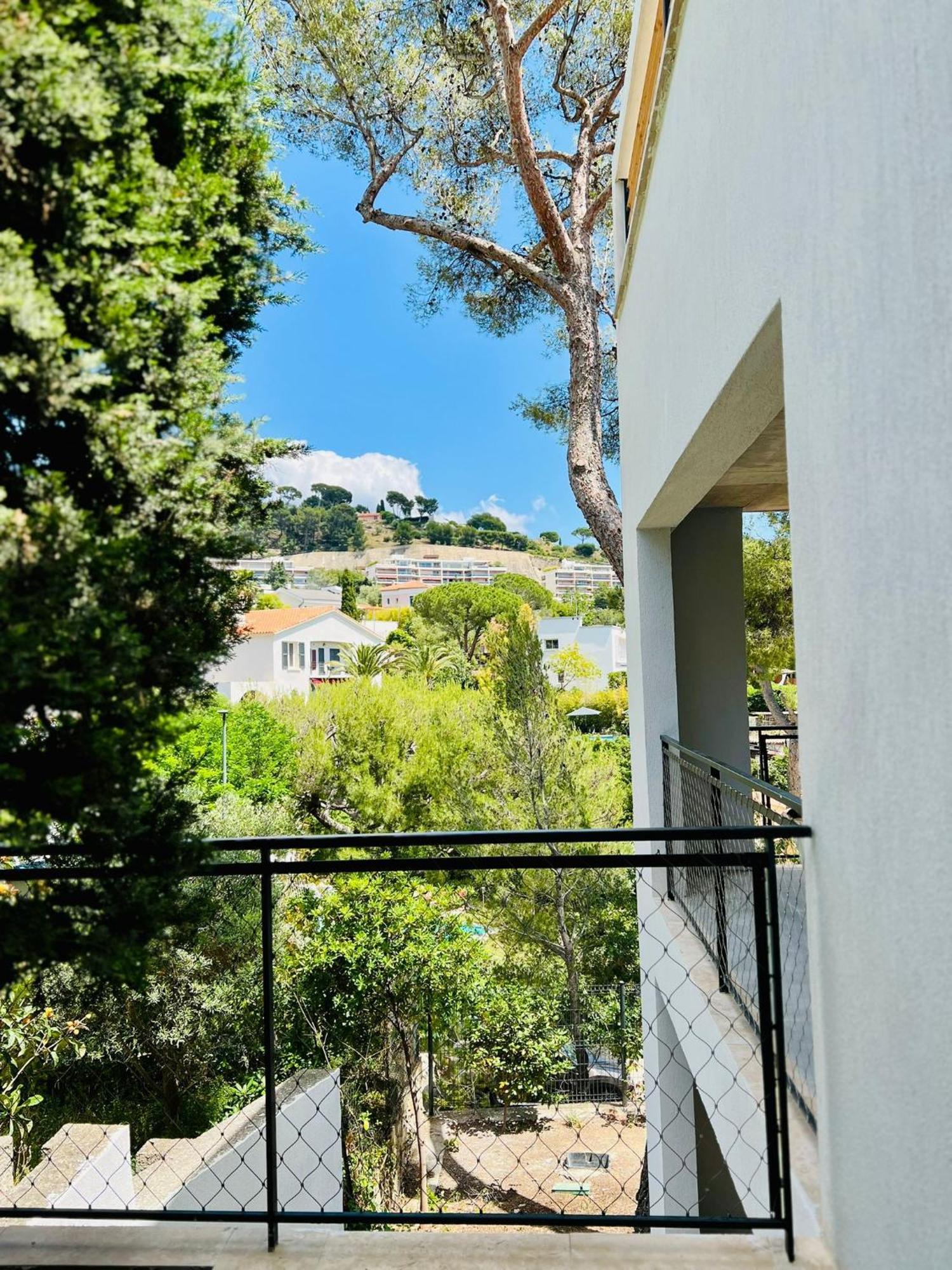 Le Petit Canaille Cassis Bagian luar foto